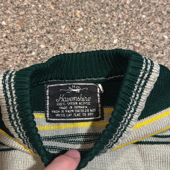 Vintage havenshire romania sweater - Picture 2 of 2